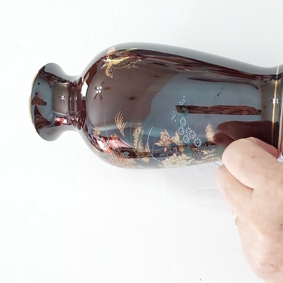 TOYO Japan Floral/Animals Vase,7.5in.Hx4in.W.at Widest Part. - Picture 4 of 7